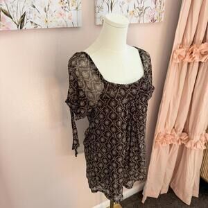 Vintage Y2K Sheer Floral Peasant Top – New York & Company (Size M)